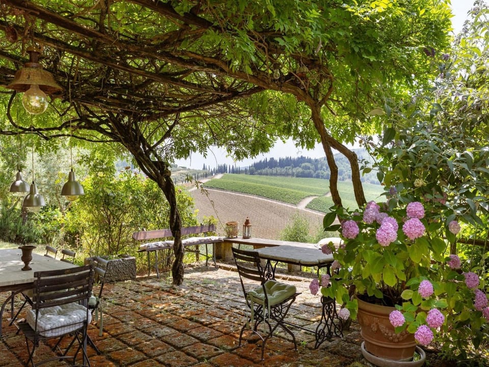 Natural landscape, View (from property/room), Balcony/Terrace, Dining area, Garden view