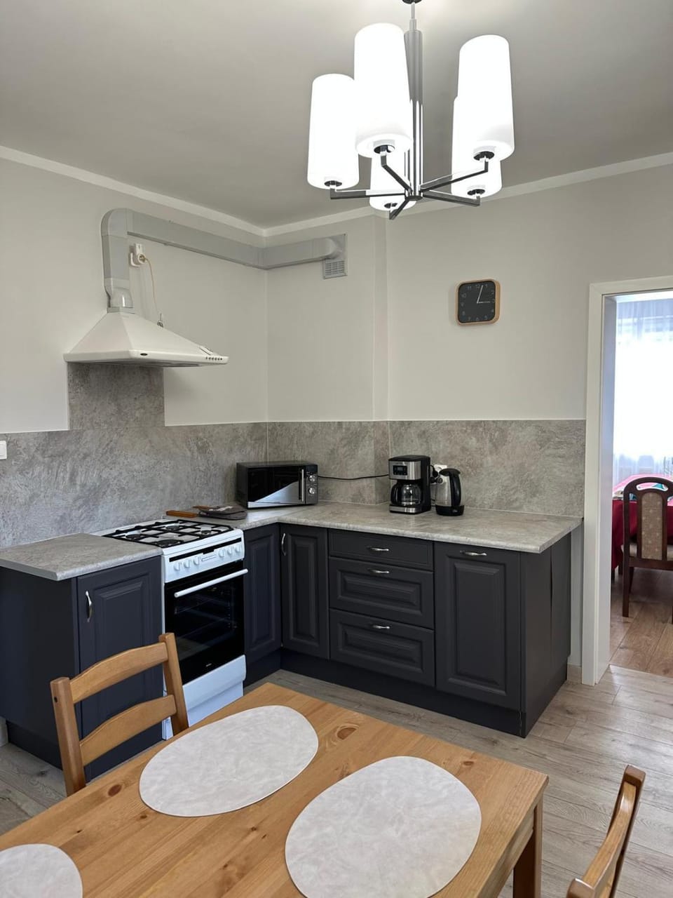 Kitchen or kitchenette, Dining area, stove