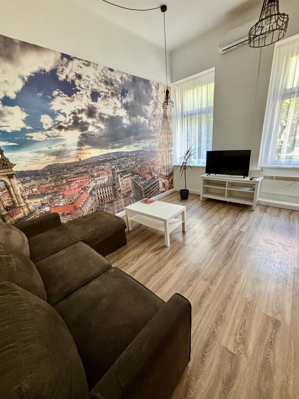 Communal lounge/ TV room, TV and multimedia, Seating area