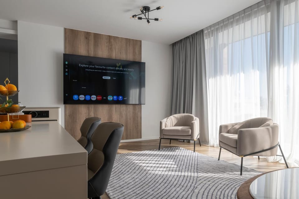 TV and multimedia, Living room, Seating area