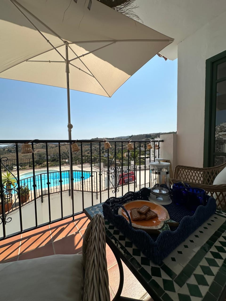 View (from property/room), Balcony/Terrace, Seating area, Pool view, Swimming pool, Breakfast