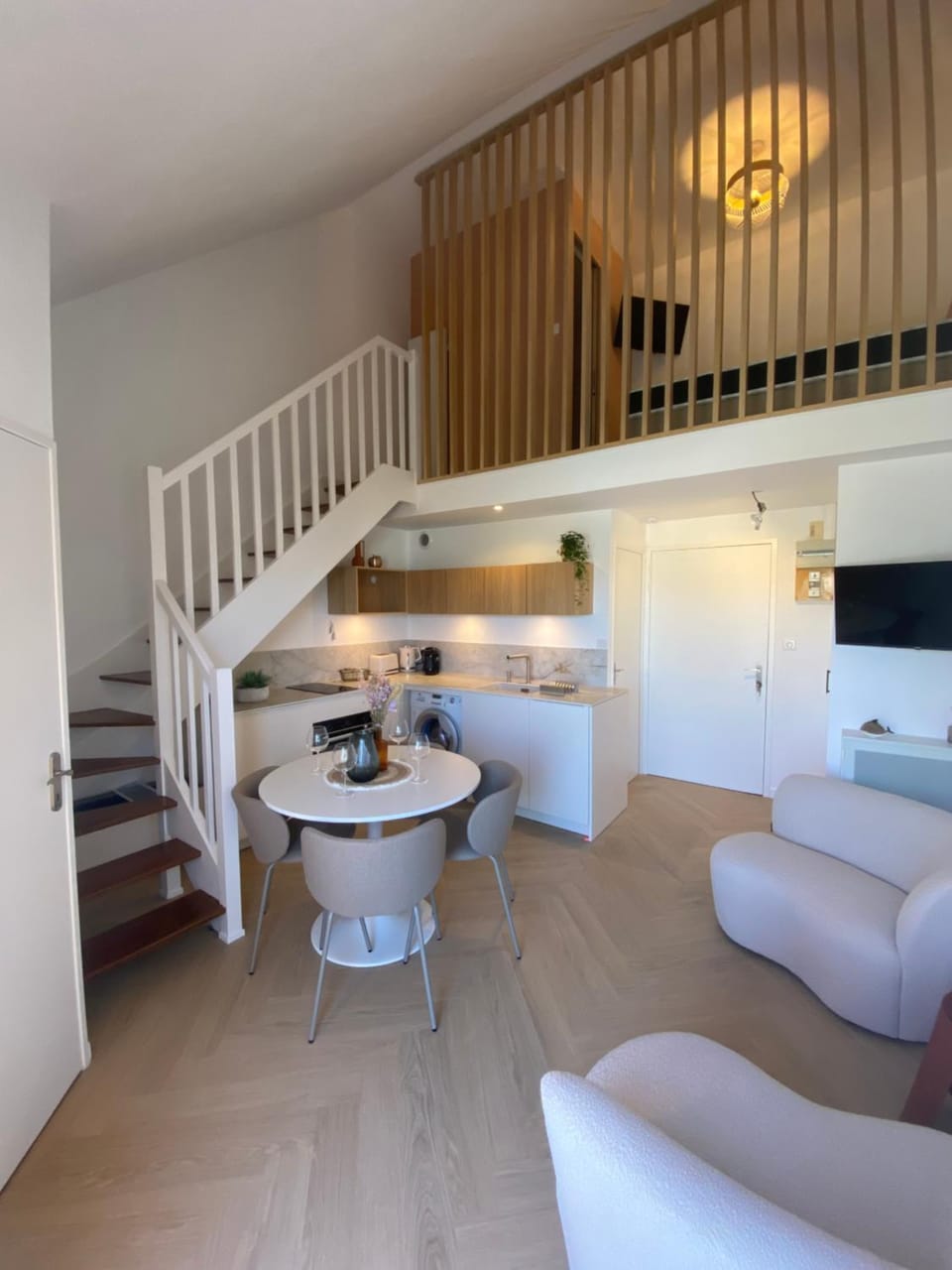 Kitchen or kitchenette, Living room, Dining area