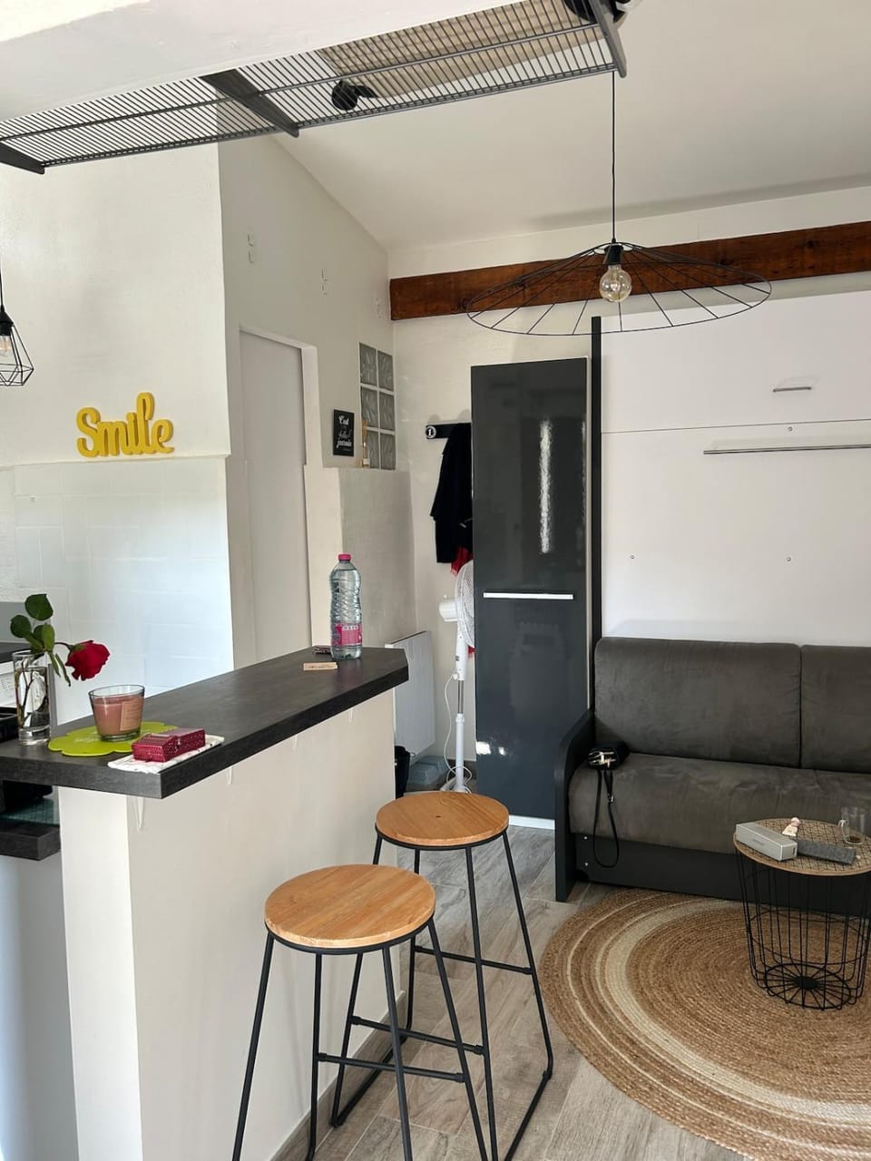 Living room, minibar