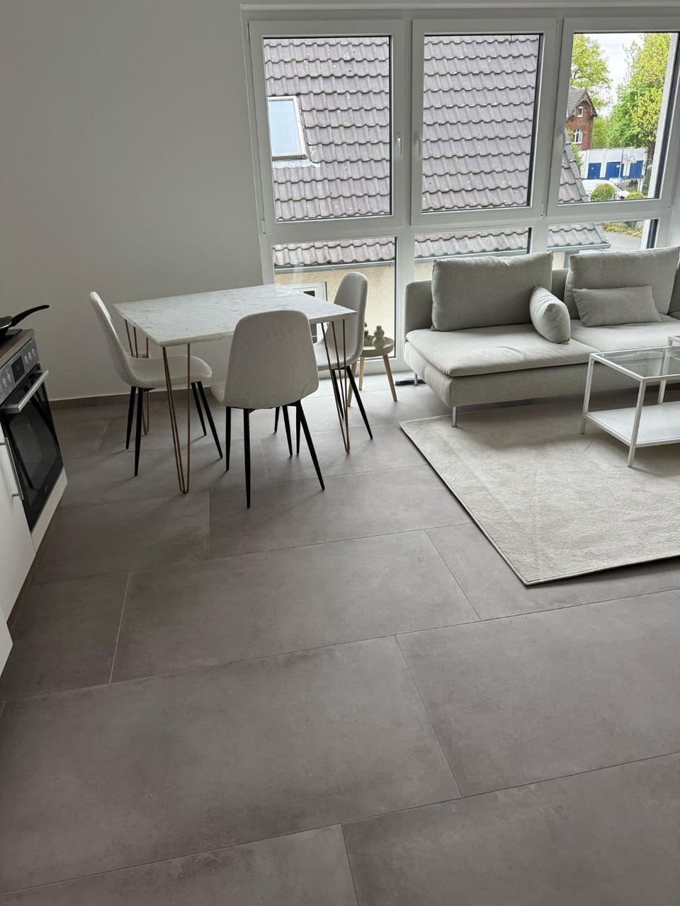 Seating area, Dining area