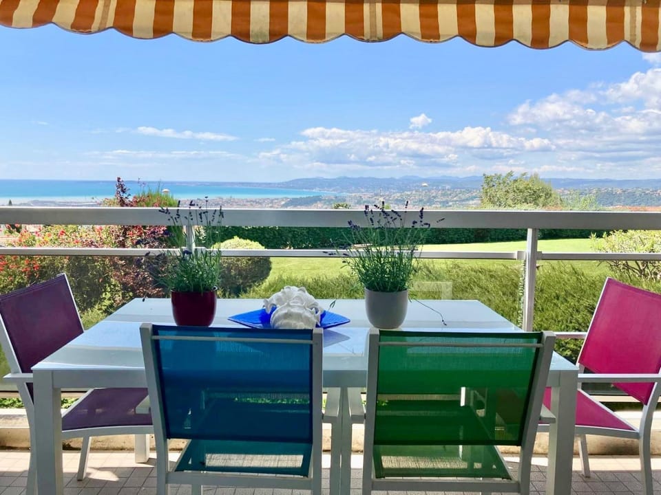 Patio, Sea view