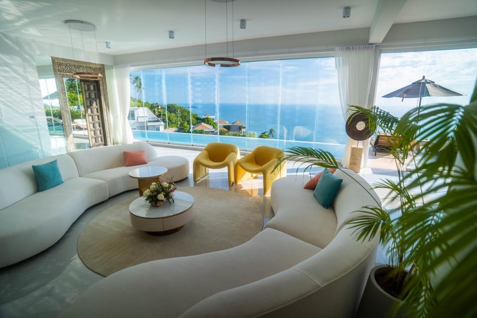 Living room, Sea view