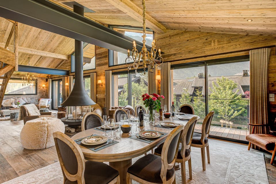 Patio, View (from property/room), Balcony/Terrace, Living room, Seating area, Dining area