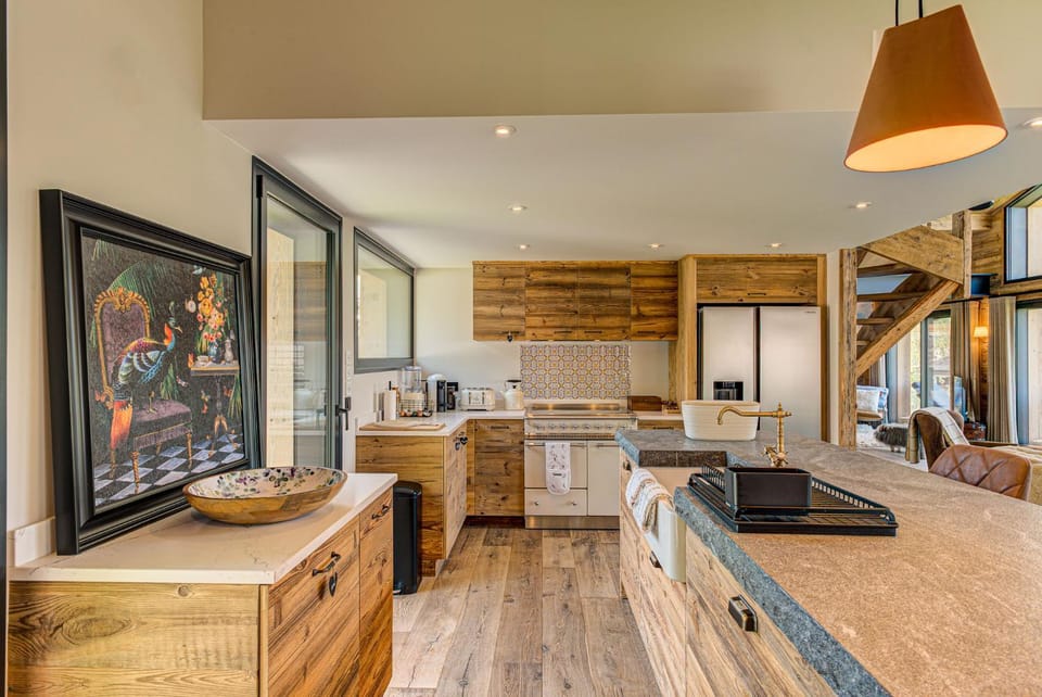 Kitchen or kitchenette, minibar, pet friendly, stove