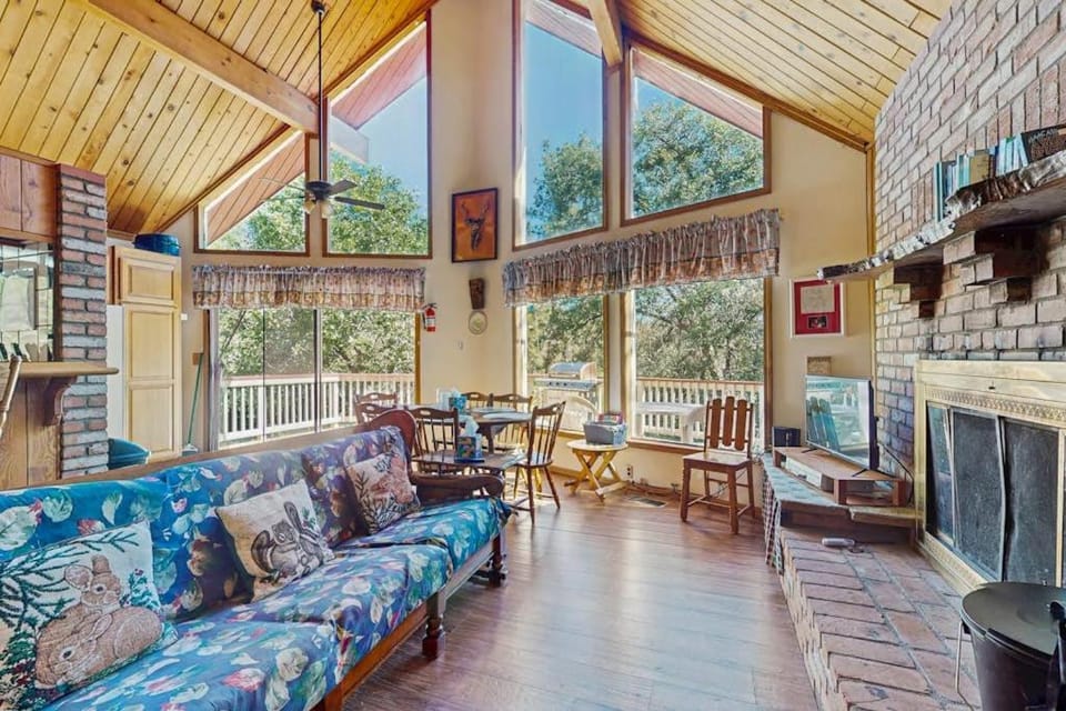Villa Elvira House in Lake Arrowhead