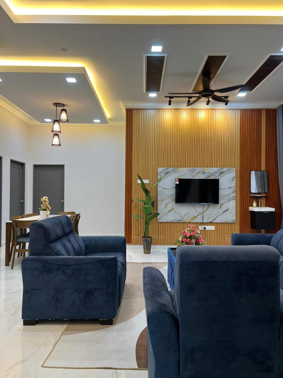 Communal lounge/ TV room, TV and multimedia, Living room, Evening entertainment