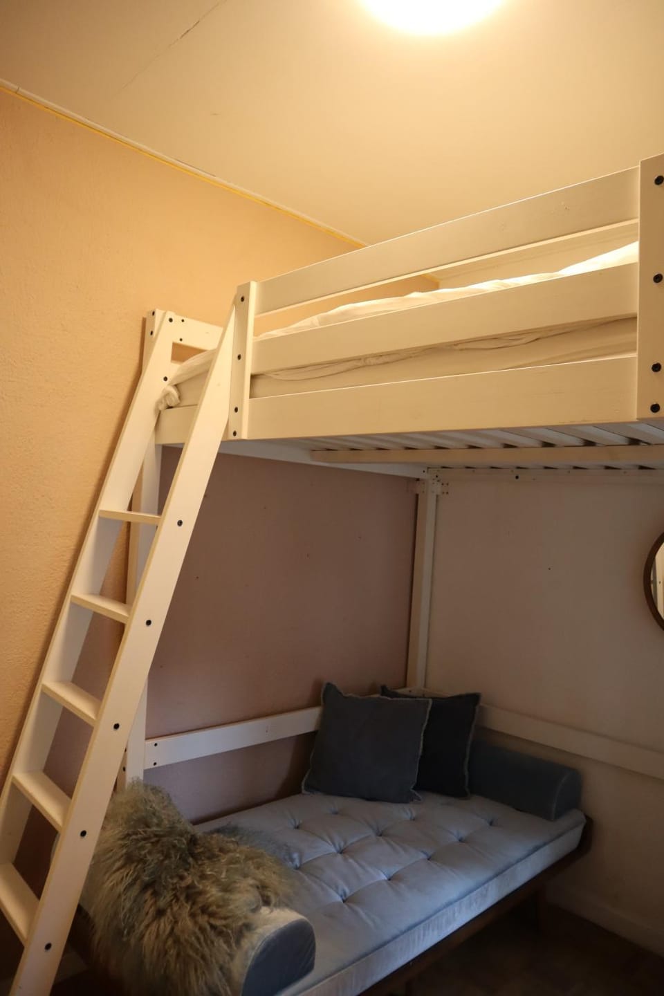 Kamer 15, Den Bosch Vacation rental in North Brabant (province)