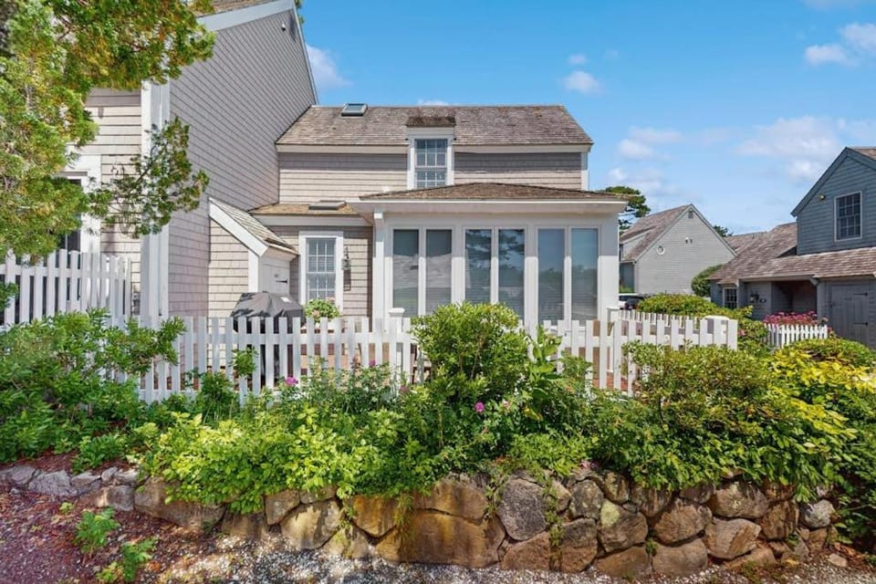 Shoreline Escape House in New Seabury