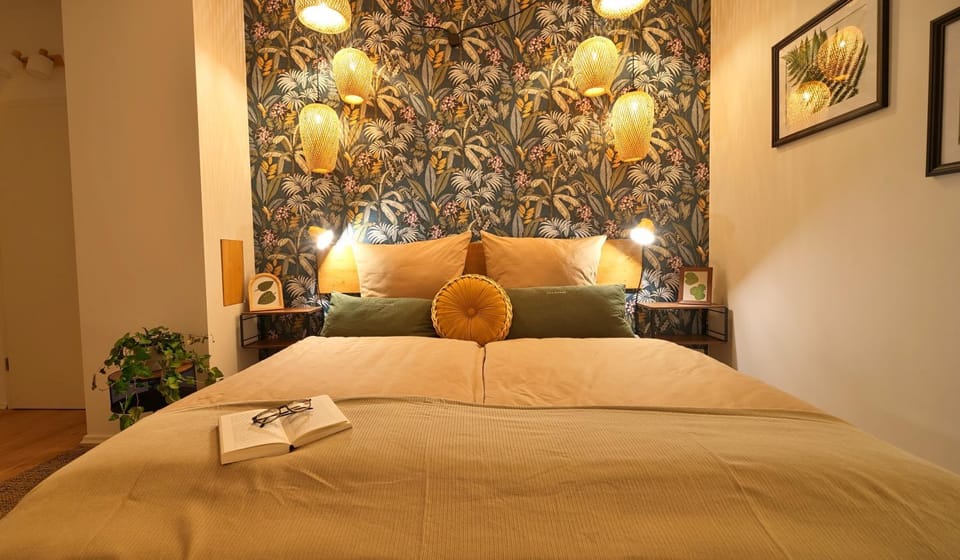 Bed, Photo of the whole room, Bedroom