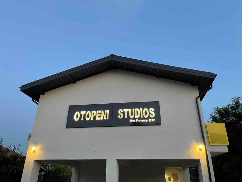 Otopeni Studio C1 3 Airport Therme Apartment in Romania