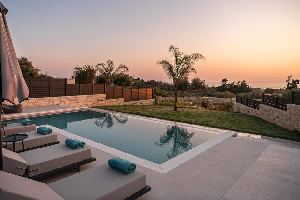 Patio, Day, Natural landscape, Pool view, Swimming pool, Swimming pool, Sunset, sunbed