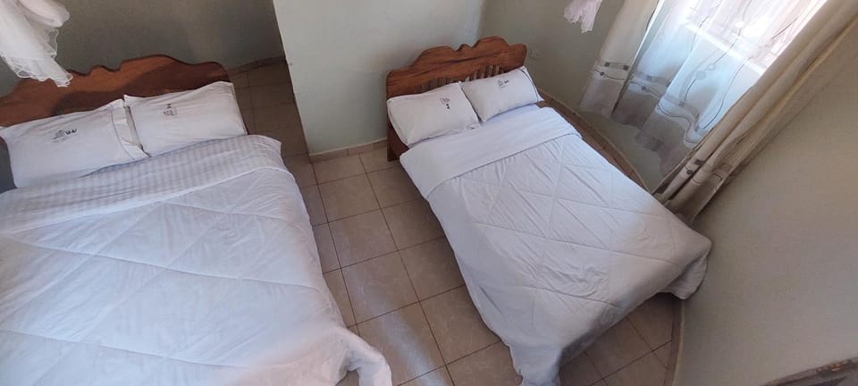 Nilonian Holiday Villa Guest House Bed and Breakfast in Uganda