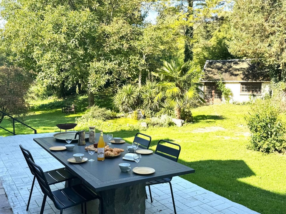 Garden, Dining area, Garden view