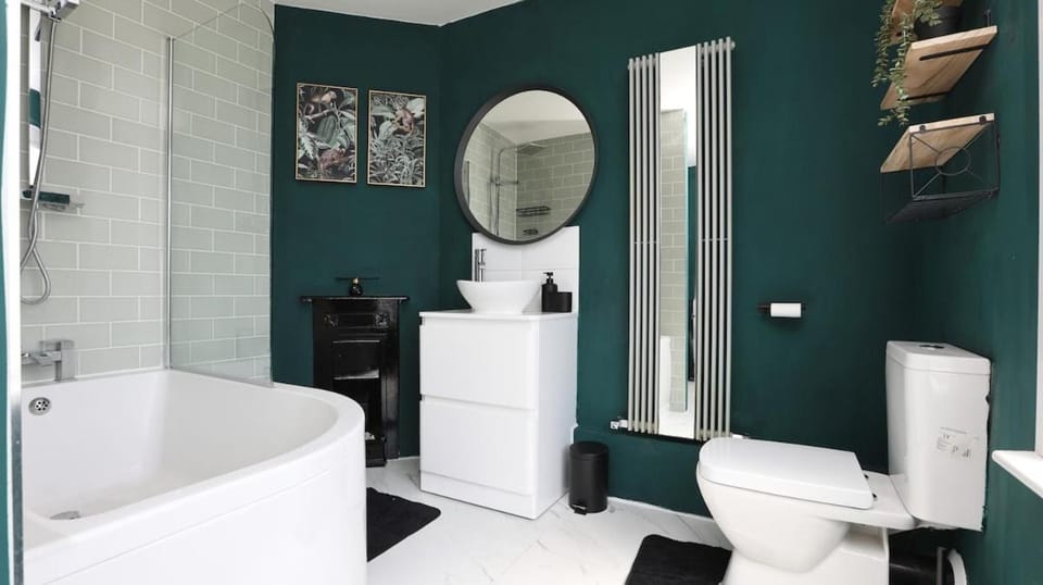 Toilet, Bathroom, Bath