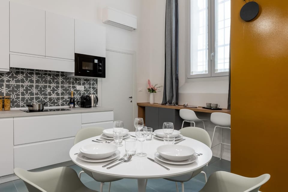 Kitchen or kitchenette, Dining area, kitchen