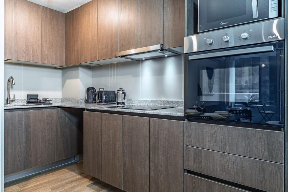 Quiet Apartment Near the Metro and Clinics Apartment in Recoleta