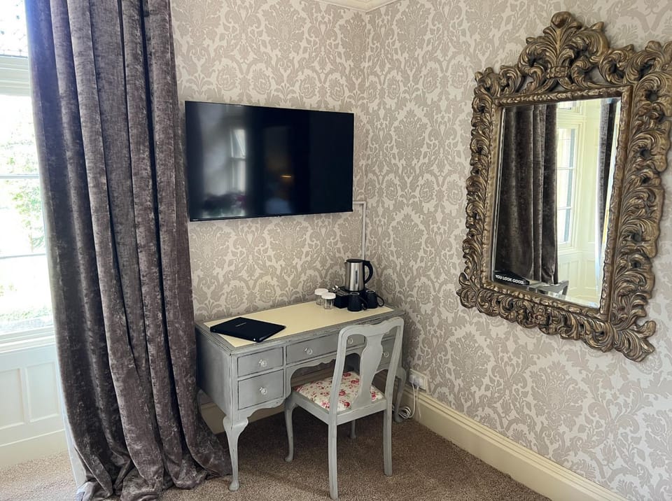 Kendal - Summerlands Hall Gothic Apartment Apartment in England
