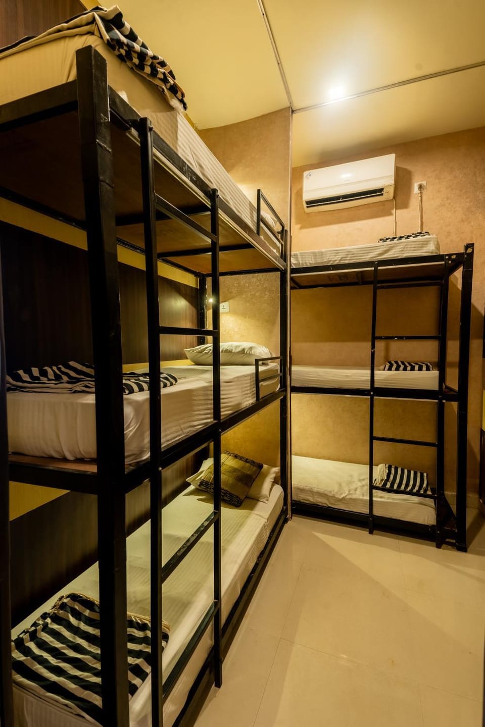 Bed, Photo of the whole room, Bedroom, bunk bed, towels, air conditioner