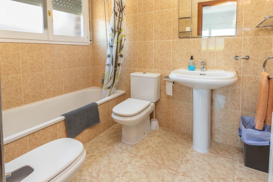 Bathroom, Living room