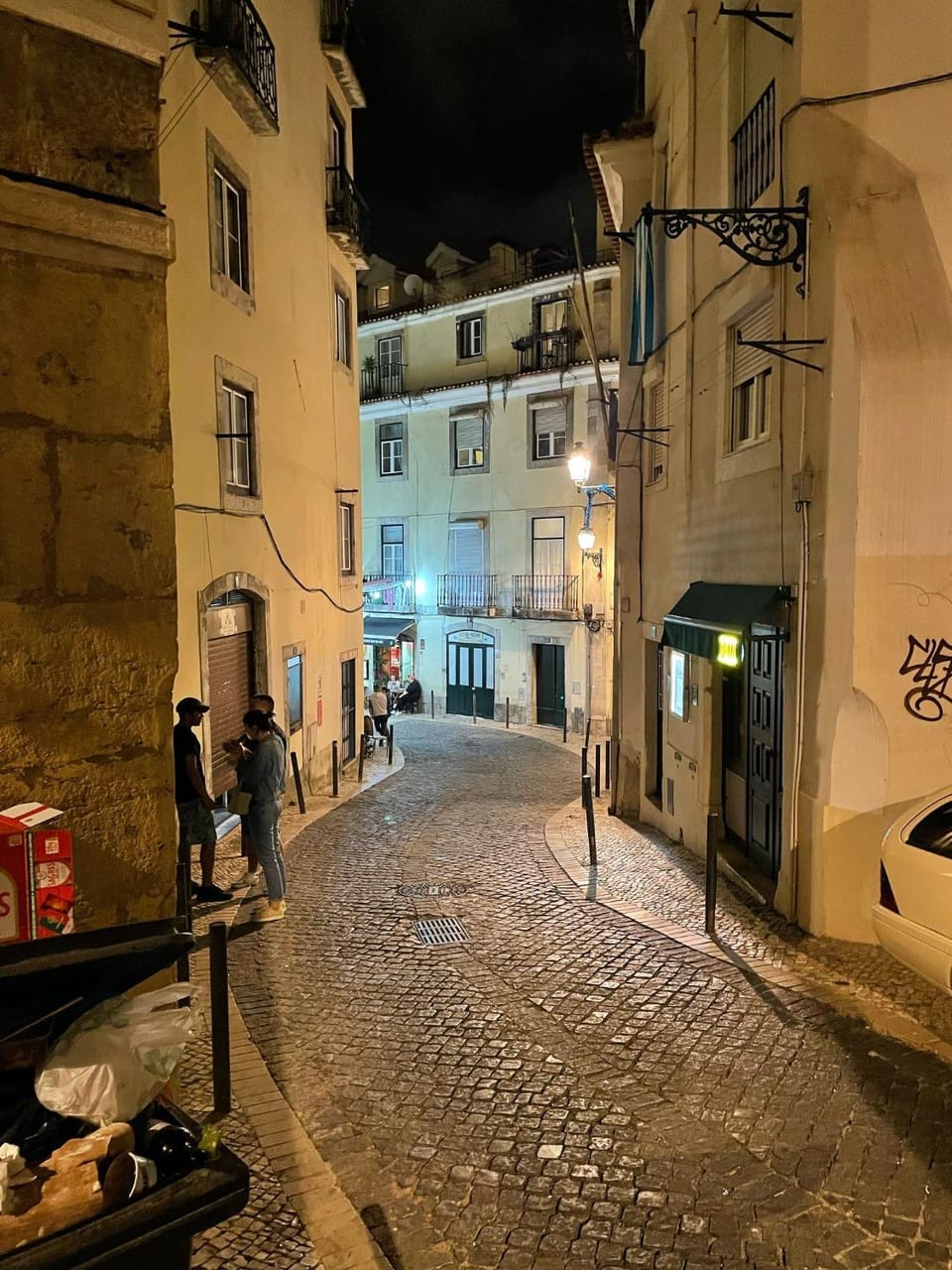 Suite - Centro histórico Mouraria Vacation rental in Lisbon