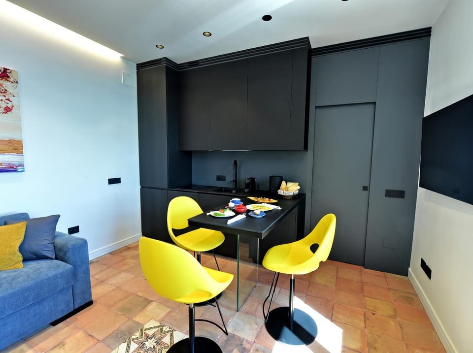 Living room, kitchen, kitchen