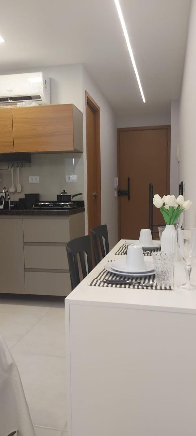 Kitchen or kitchenette, minibar
