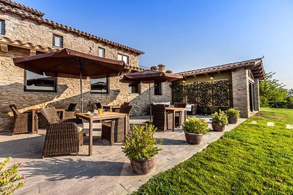 Patio, Day