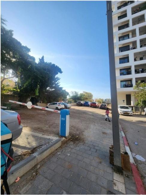 Property building, Parking