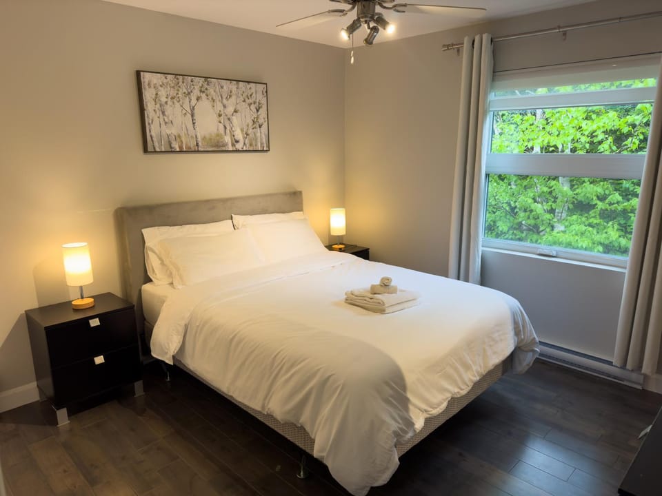 Bed, Bedroom
