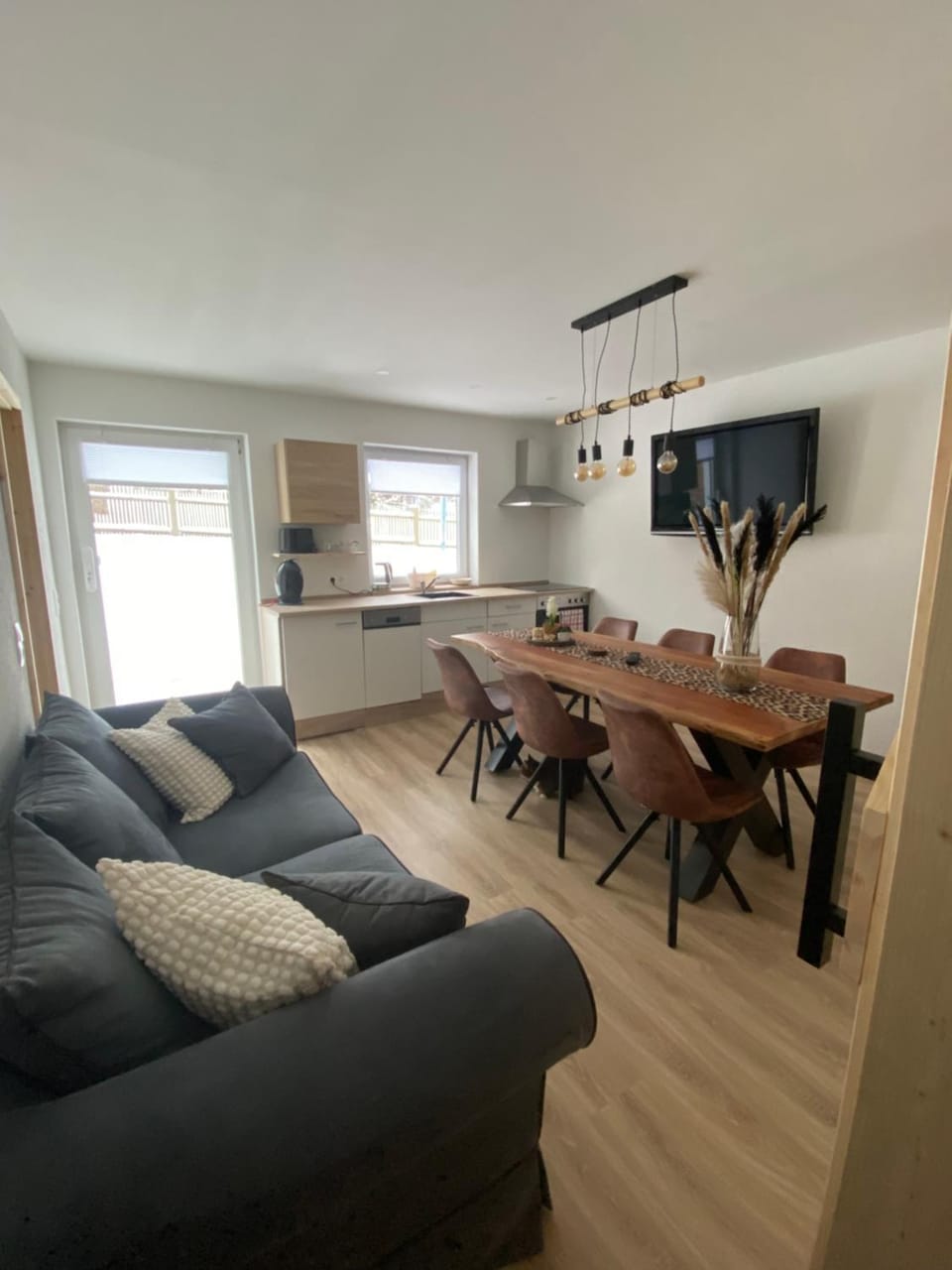 Living room, Dining area