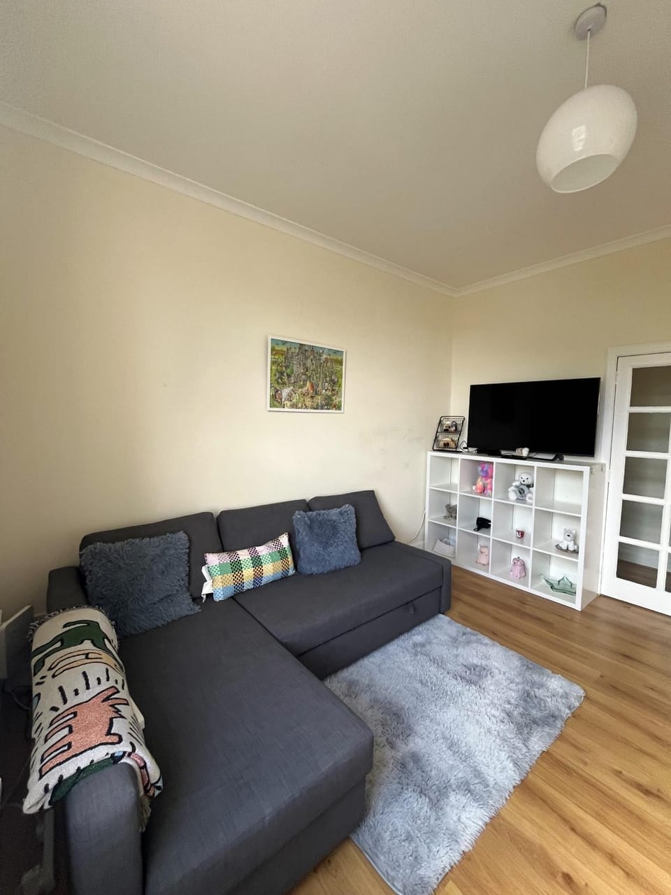 Communal lounge/ TV room, TV and multimedia, Living room, Decorative detail, Decorative detail, Seating area