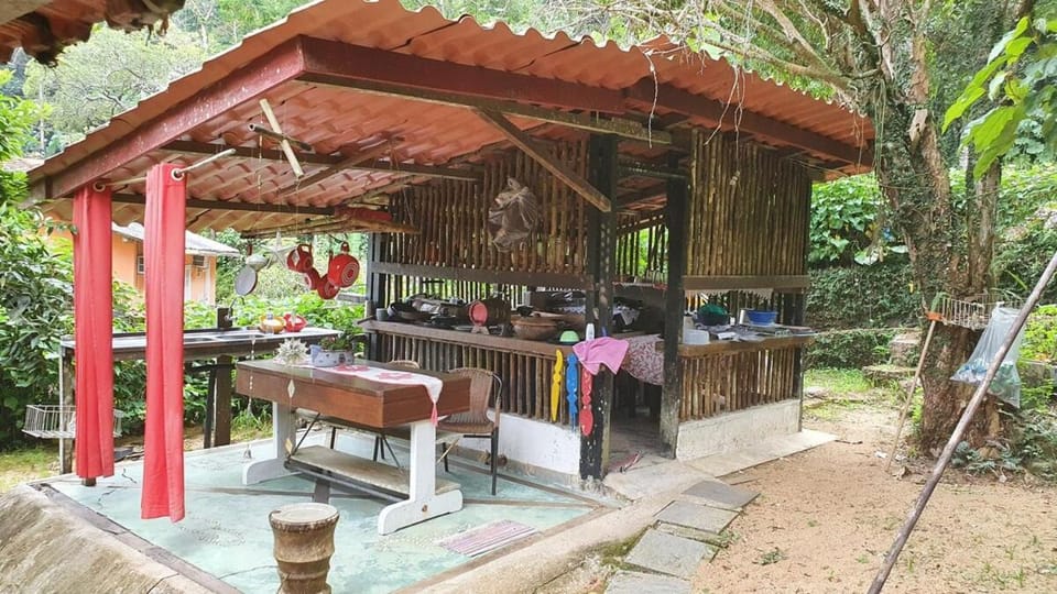 1500 metros quadrados na beira da praia House in Angra dos Reis