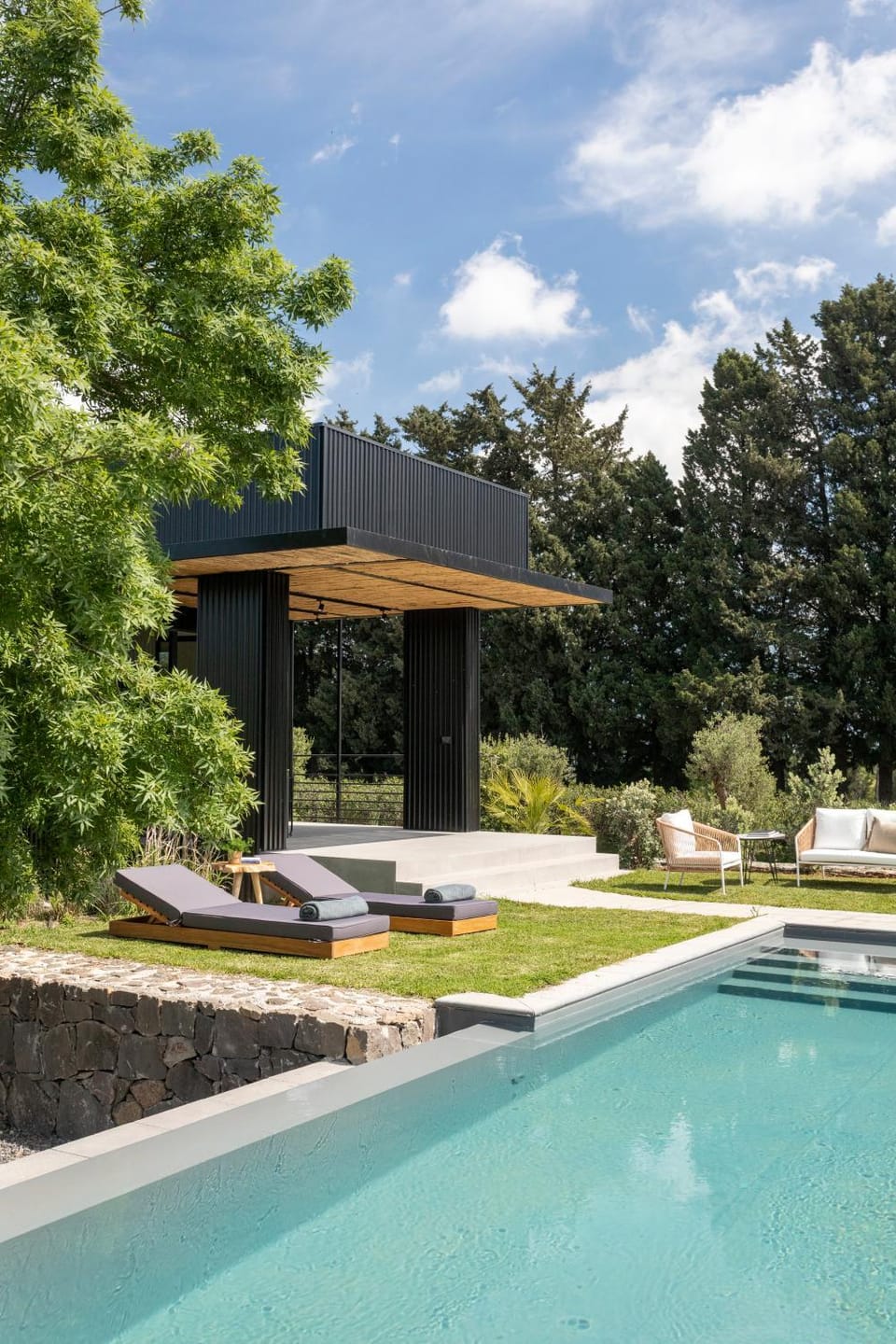 Property building, Day, Natural landscape, Garden, Garden view, Pool view, Swimming pool, sunbed