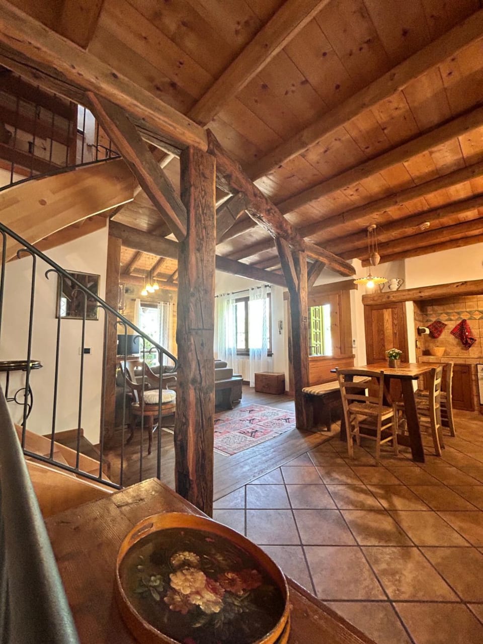 Living room, Dining area