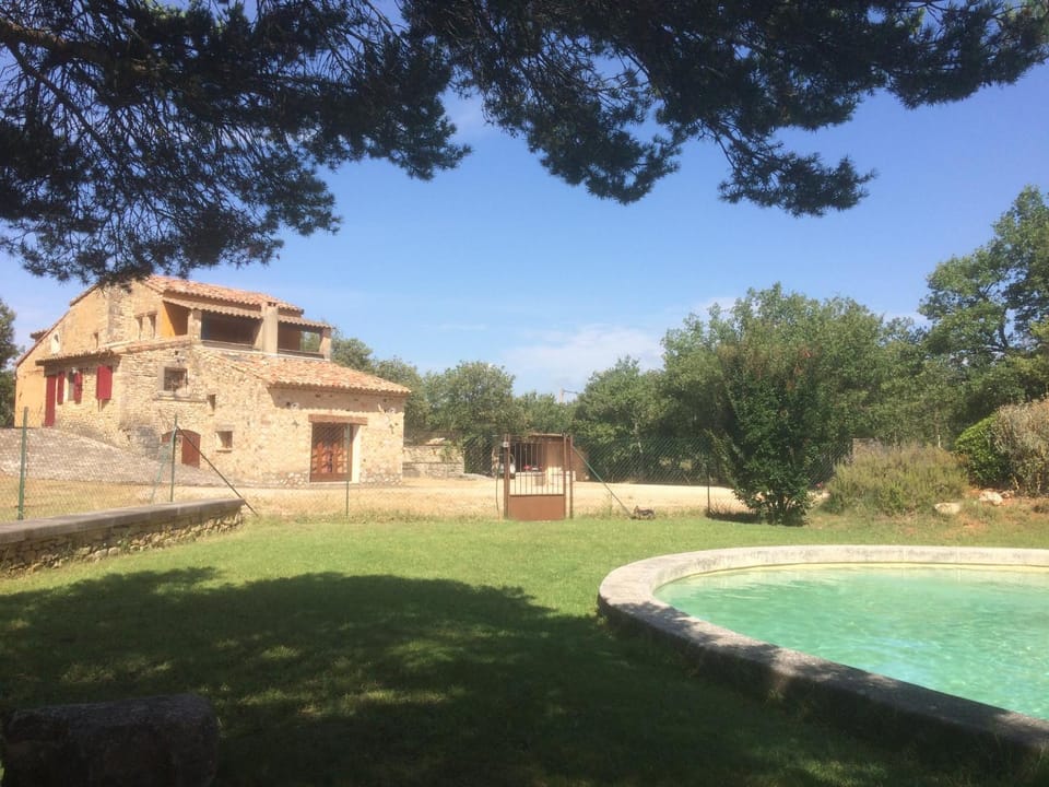 Maison typique provençale au calme absolu dans le triangle d or a Bonnieux Villa in Bonnieux