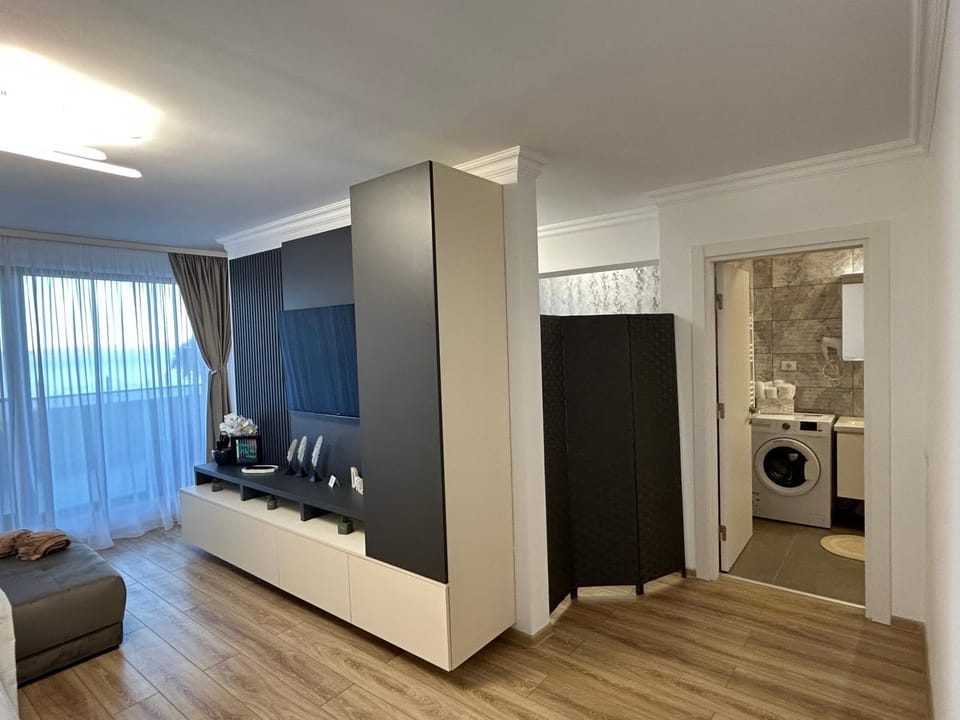 Nest By The Lake Apartment in Constanta