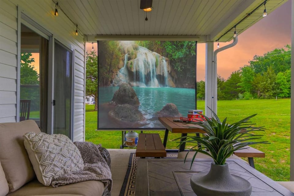 Lily Cove Retreat House in Columbia