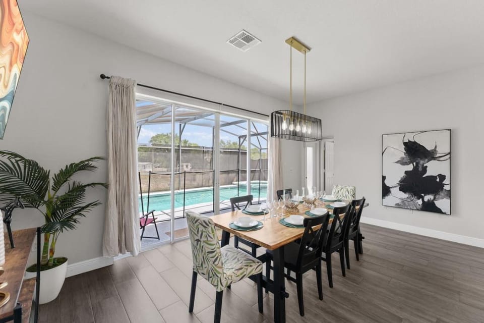 451 Davenport 5BR House with Heated Pool and Grill House in Polk County