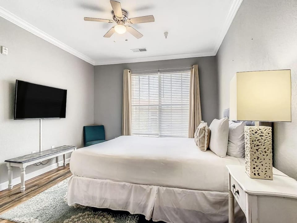 1361 Tuscana Resort Disney Orlando Davenport Apartment in Four Corners