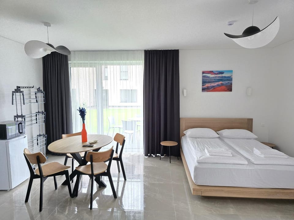 Bed, Living room, Dining area