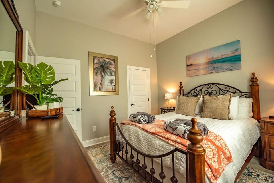 Bed, Bedroom