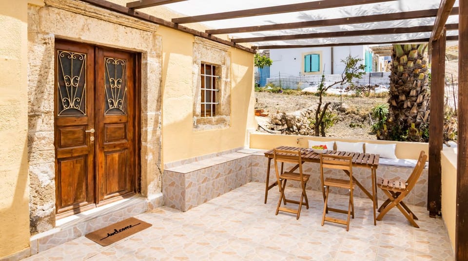 Patio, View (from property/room), Garden view, Mountain view