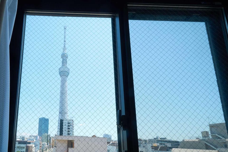 Triphome Kototoibashi Facing Tokyo Skytree Apartment in Japan