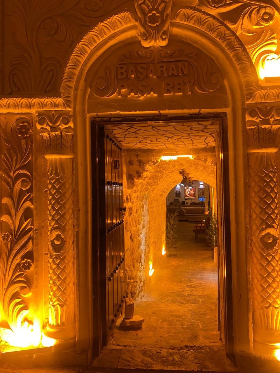 Facade/entrance, Night
