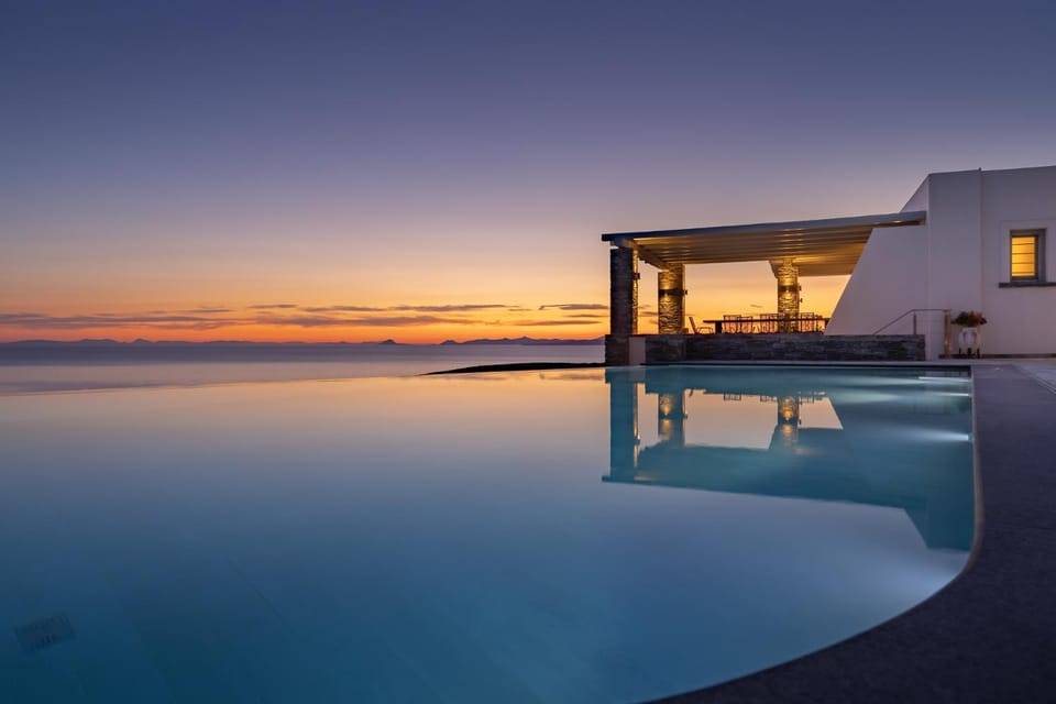 Day, Natural landscape, Pool view, Sea view, Swimming pool, Sunset, sunbed