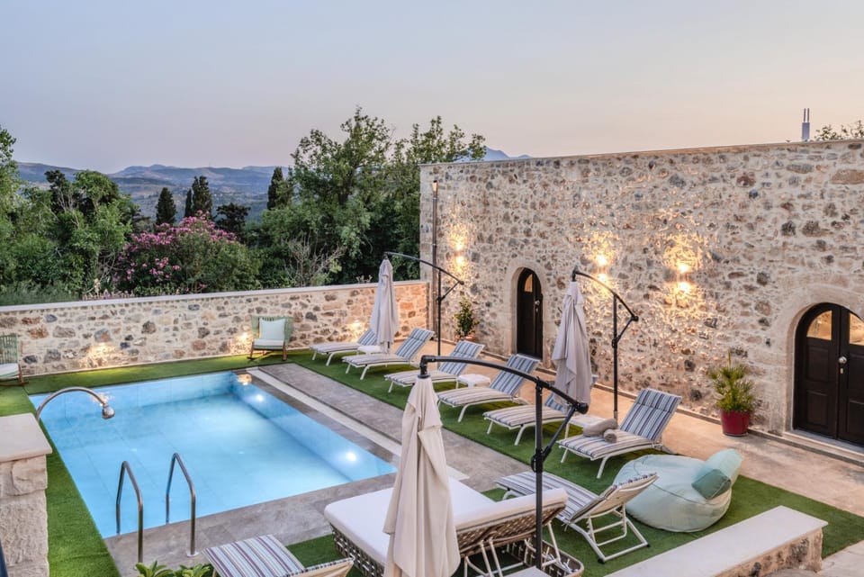 Sun-kissed Hilltop Villa, priv Pool, Scenic Views Villa in Crete